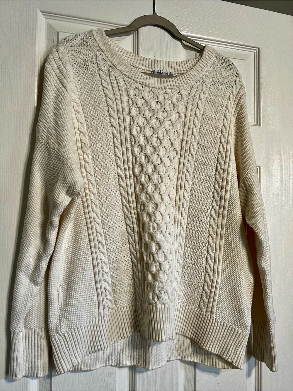 GAP Cream Cable Knit Scoop Neck Sweater